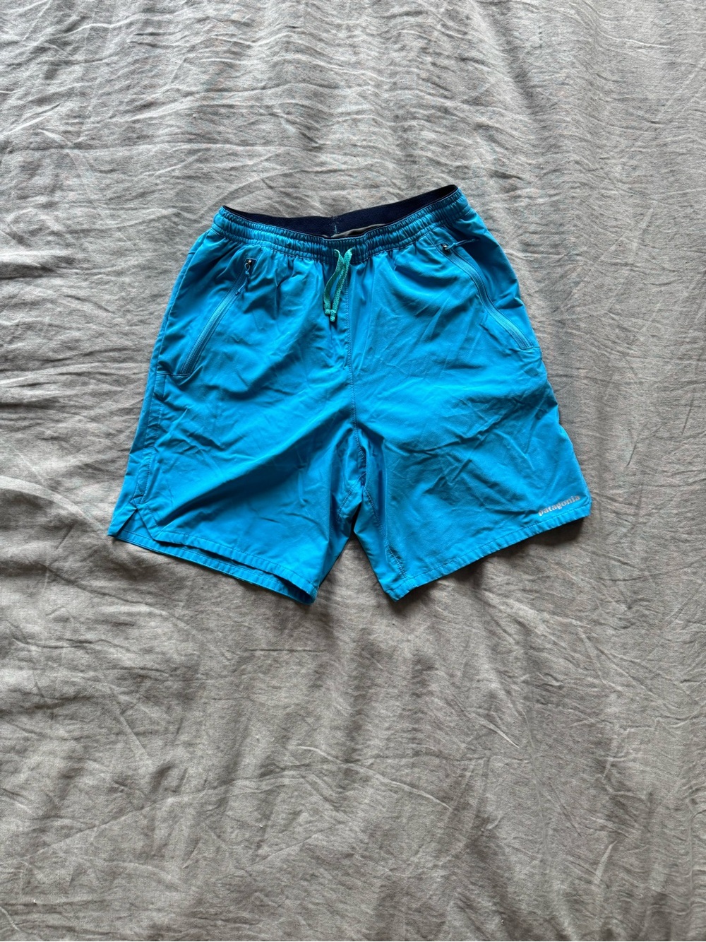 Patagonia - Nine Trails Shorts 8in - S - Light blue